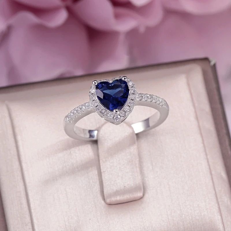 Luxury S925 Sterling Silver Blue Heart Cubic Zirconia Bridal Ring